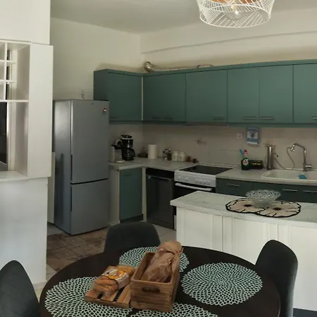Casa Chrysa 아파트 *